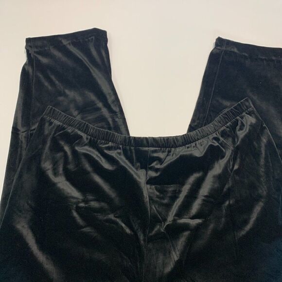 Graver Studio Black Velvet Pull On Pant - Picture 5 of 5